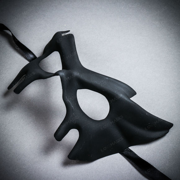 Devil Halloween Masquerade Eye Mask - Black - Picture 3 of 10